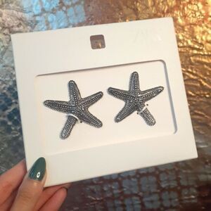Nwt Zara Silvertone Statement Starfish Earrings